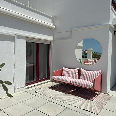 Groovy Caparica Gem With Large Sunny Terrace Leilighet Costa de Caparica Eksteriør bilde