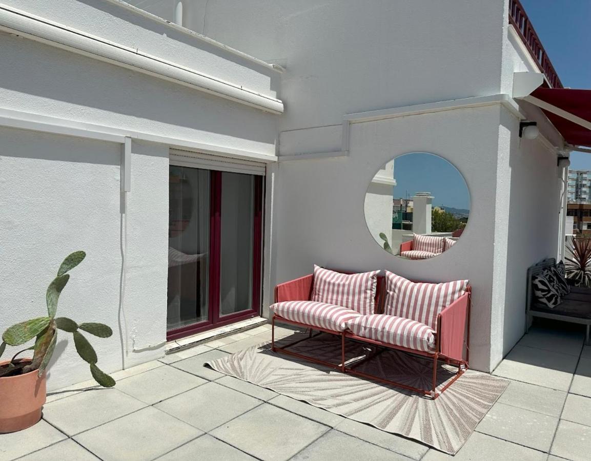 Groovy Caparica Gem With Large Sunny Terrace Leilighet Costa de Caparica Eksteriør bilde