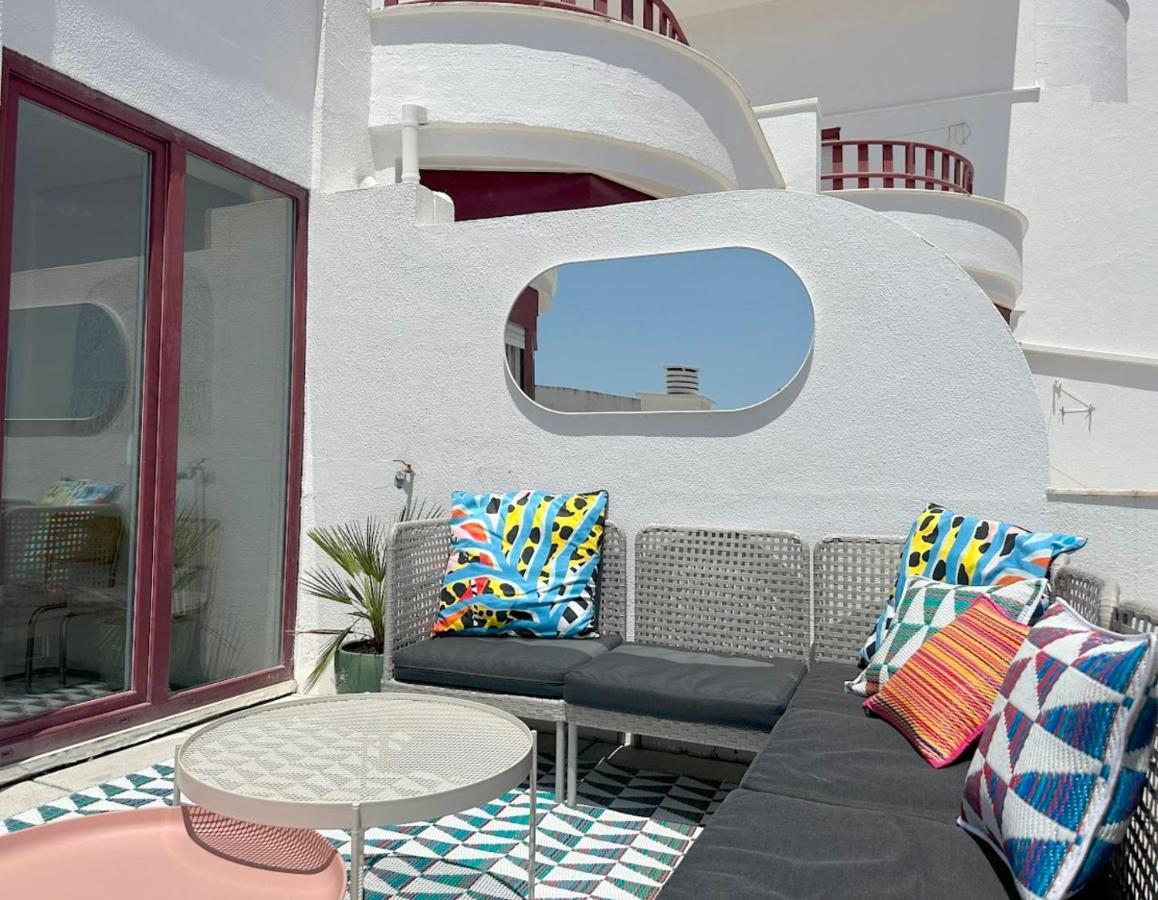 Groovy Caparica Gem With Large Sunny Terrace Leilighet Costa de Caparica Eksteriør bilde